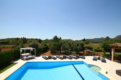 Pool der Finca Monteluz bei Pollença, Mallorca