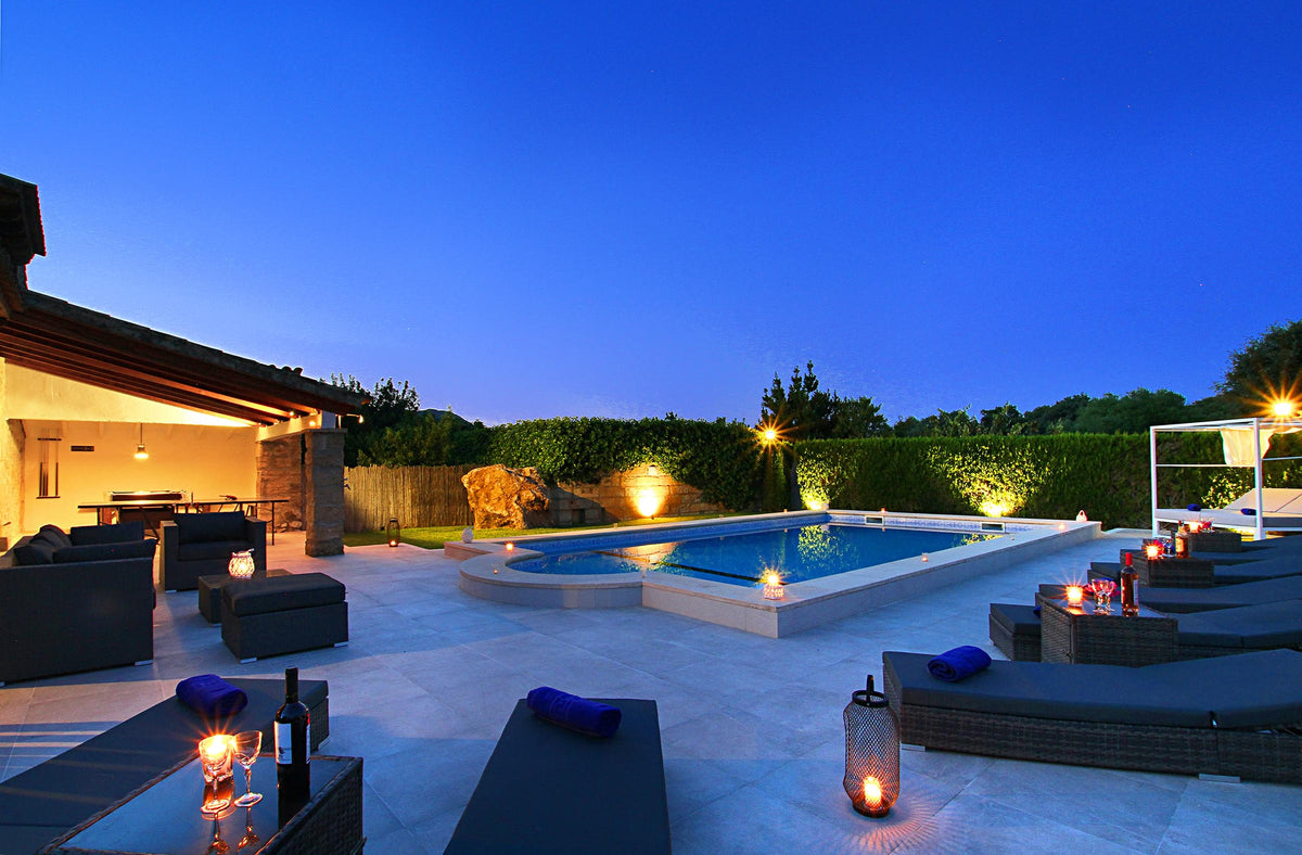 Pool der Finca Monteluz bei Pollença, Mallorca