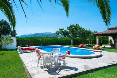 Pool der Finca Nobleza bei Alcúdia, Mallorca
