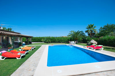 Pool der Finca Nobleza bei Alcúdia, Mallorca