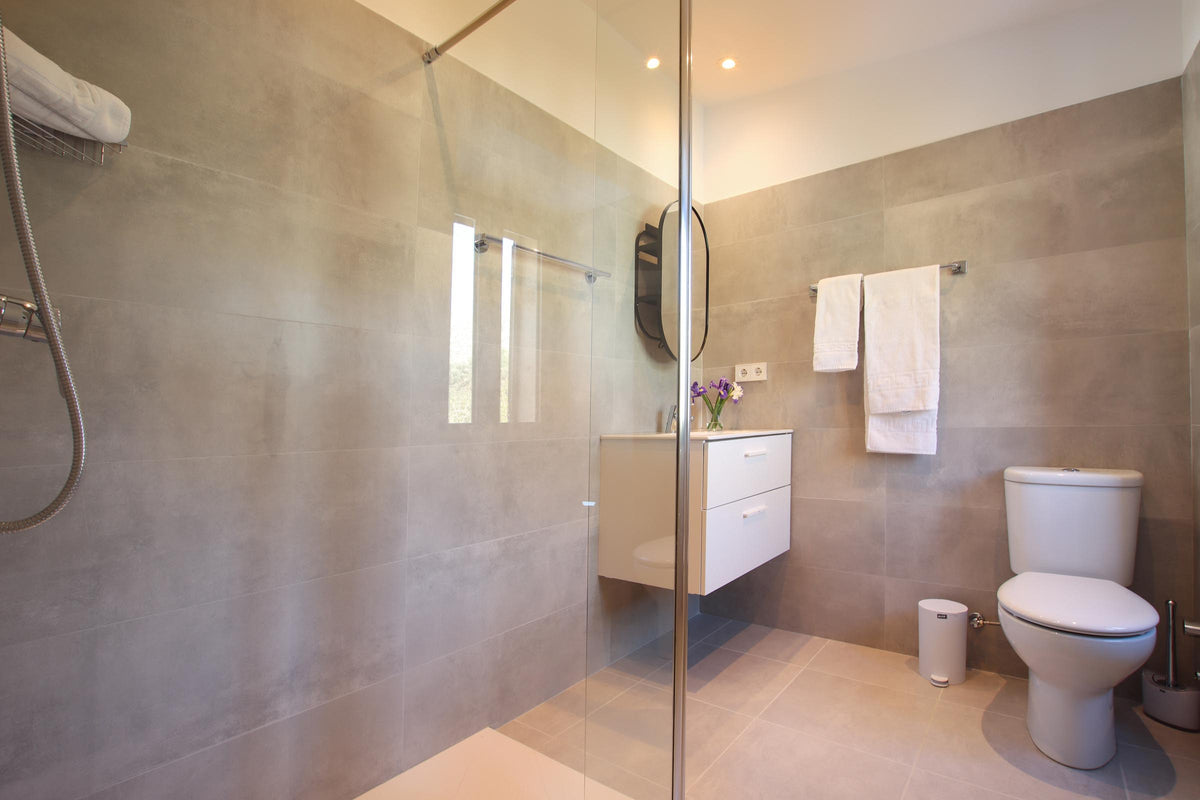 Badezimmer der Finca Palma Papa bei Cala Sant Vicenç, Mallorca