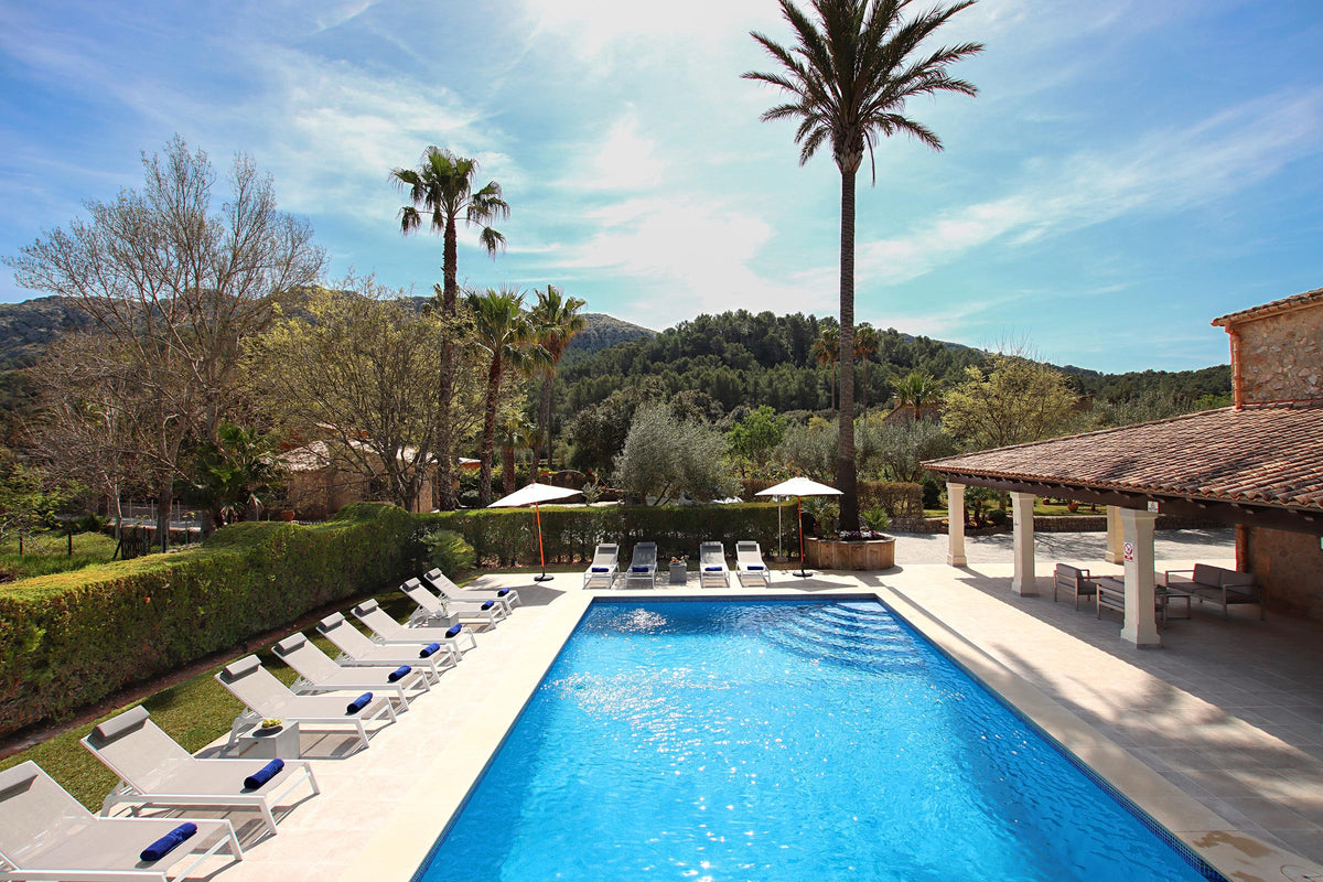 Poolbereich der Finca Palma Papa bei Cala Sant Vicenç, Mallorca