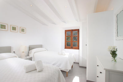 Schlafzimmer der Finca Palma Papa bei Cala Sant Vicenç, Mallorca