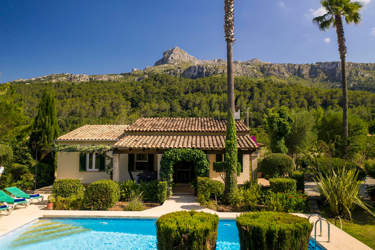Pool der Finca Plan Verde bei Pollença, Mallorca