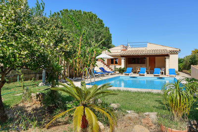 Pool der Finca Sa Calma bei Pollença, Mallorca