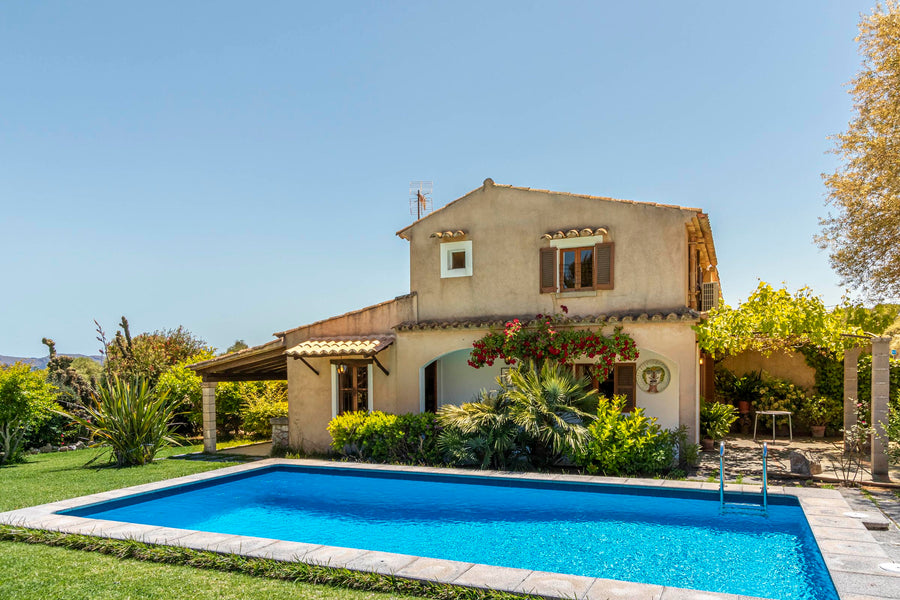 Pool der Finca Sa Pedra bei Pollença, Mallorca