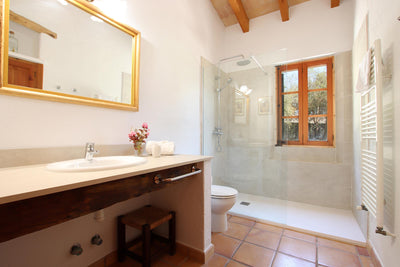 Badezimmer der Finca Son Celesti bei Pollença, Mallorca