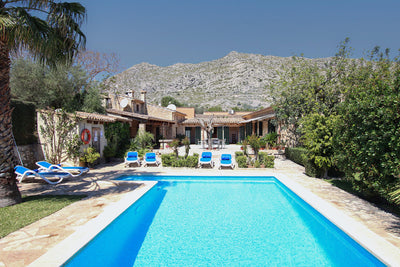 Pool der Finca Son Celesti bei Pollença, Mallorca