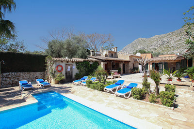 Pool der Finca Son Celesti bei Pollença, Mallorca
