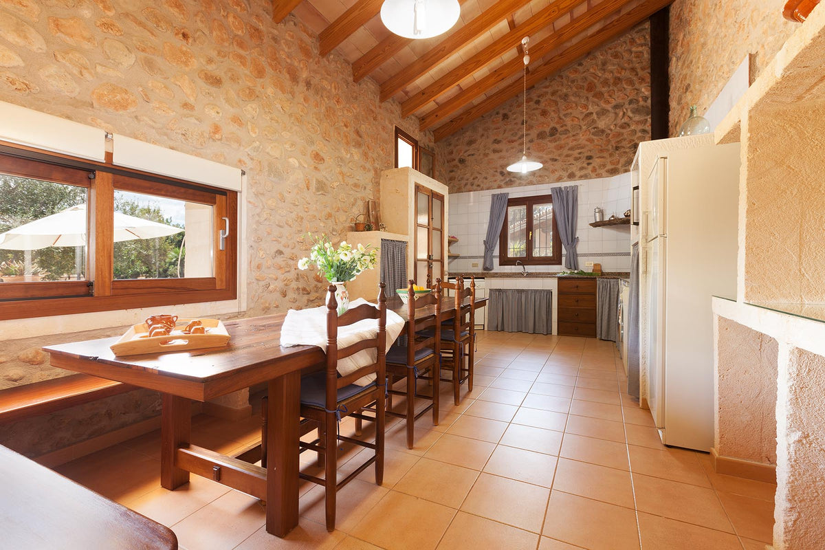 Küche der Finca Son Frari bei Búger, Mallorca