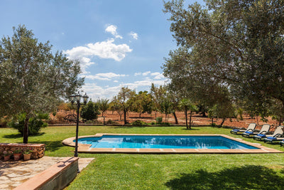 Pool der Finca Son Frari bei Búger, Mallorca