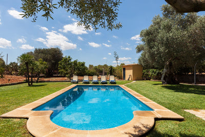 Pool der Finca Son Frari bei Búger, Mallorca