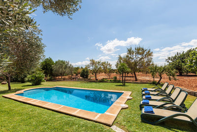 Pool der Finca Son Frari bei Búger, Mallorca