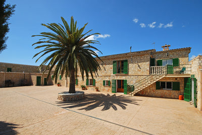 Fassade der Finca Son Lluny bei Sencelles, Mallorca