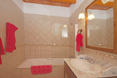 Bad der Finca Son Lluny bei Sencelles, Mallorca