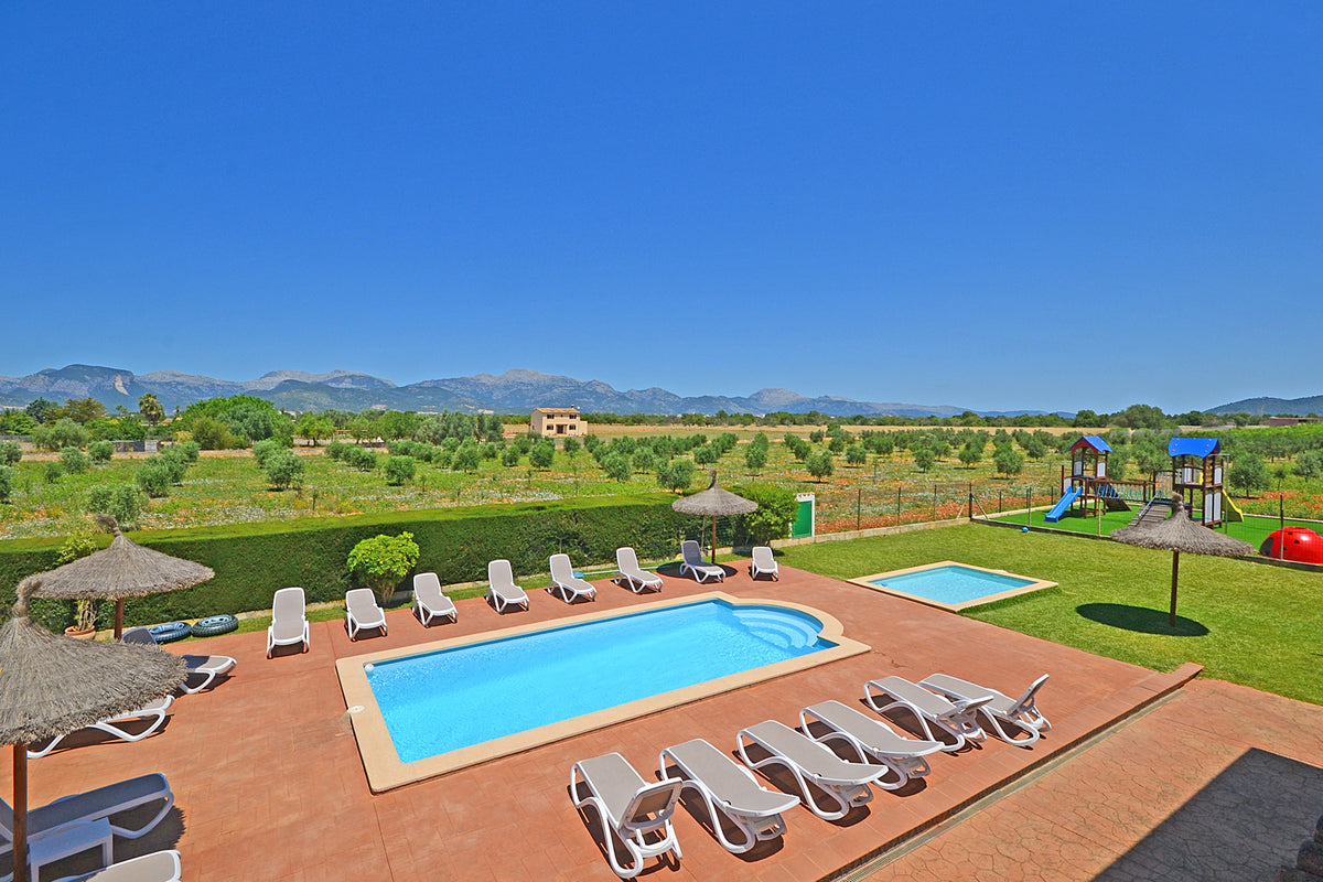 Privater Pool der Finca Son Lluny bei Sencelles, Mallorca