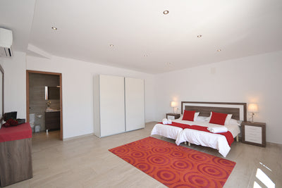 Blick ins Schlafzimmer der Finca Son Lluny bei Sencelles, Mallorca