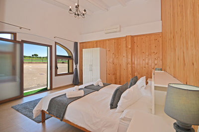 Schlafzimmer der Finca Son Lluny bei Sencelles, Mallorca