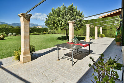 Terrasse der Finca Son Lluny bei Sencelles, Mallorca