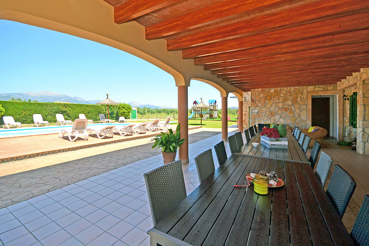 Terrasse der Finca Son Lluny bei Sencelles, Mallorca