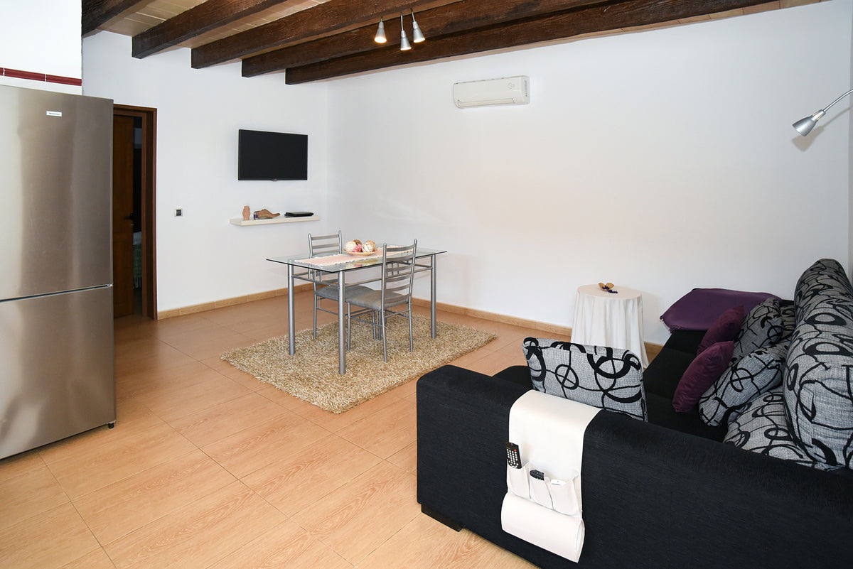 Offene Küche mit Wohnbereich – Finca Son Lluny bei Sencelles, Mallorca