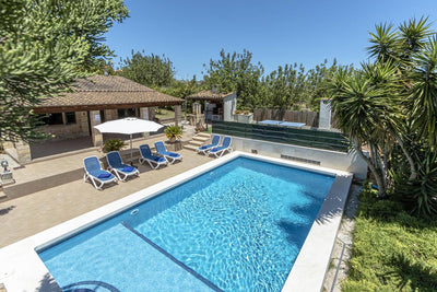 Pool der Finca Son Puig bei Pollença, Mallorca