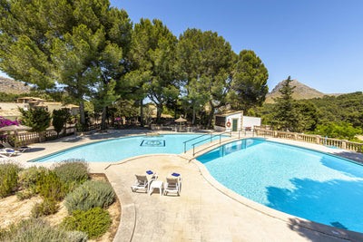 Pool der Finca Voramar Real bei Cala Sant Vicenç, Mallorca