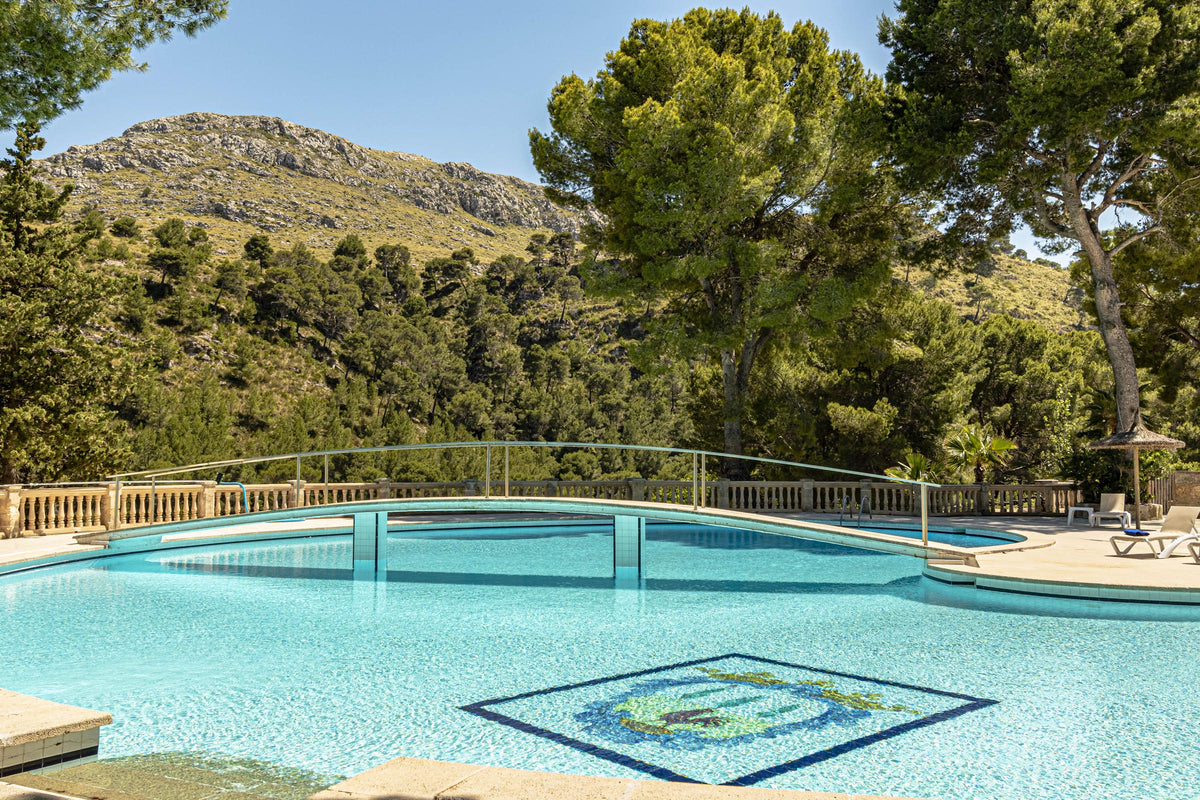 Pool der Finca Voramar Real bei Cala Sant Vicenç, Mallorca