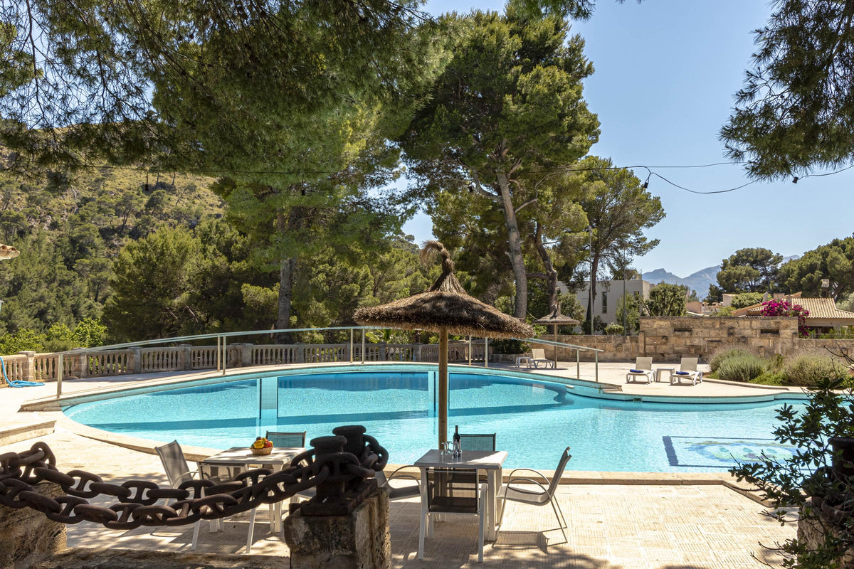 Pool der Finca Voramar Real bei Cala Sant Vicenç, Mallorca