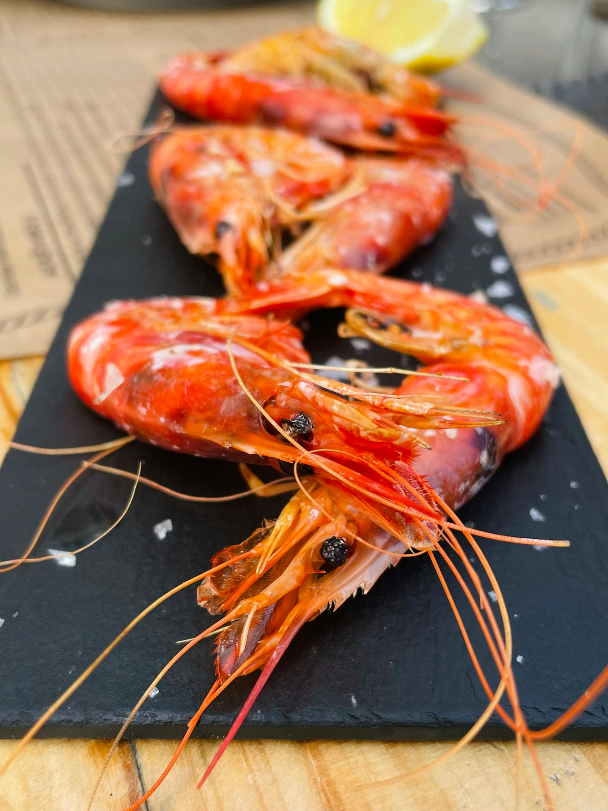 Rote Garnelen aus Sóller, nur mit Salz