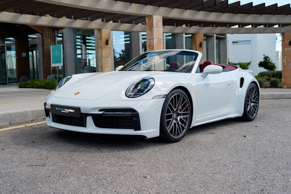 Porsche 911 Turbo Cabrio (992) mieten auf Mallorca