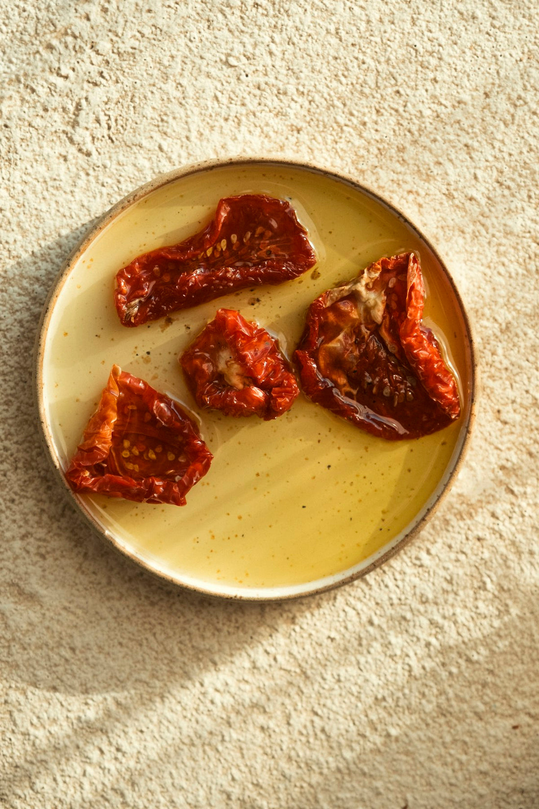 Sun-dried tomatoes in oil – 200 g