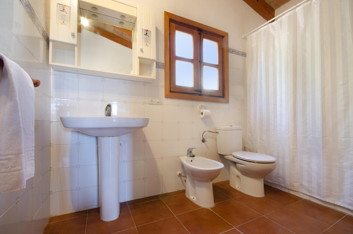 Badezimmer der Villa Es Rafal bei Pollença, Mallorca
