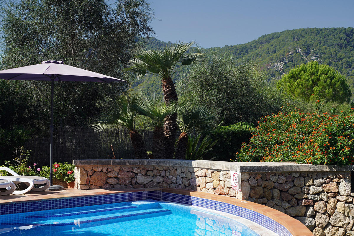 Pool der Villa Es Redoli bei Pollença, Mallorca