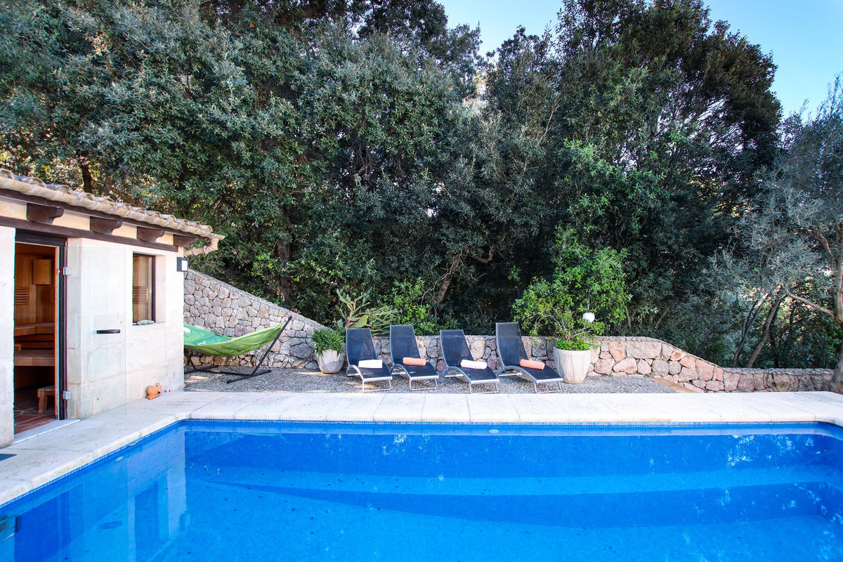 Pool der Villa Horizonte bei Pollença, Mallorca
