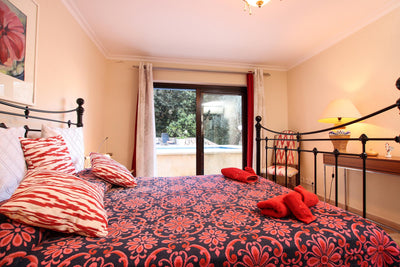 Schlafzimmer der Villa Horizonte bei Pollença, Mallorca