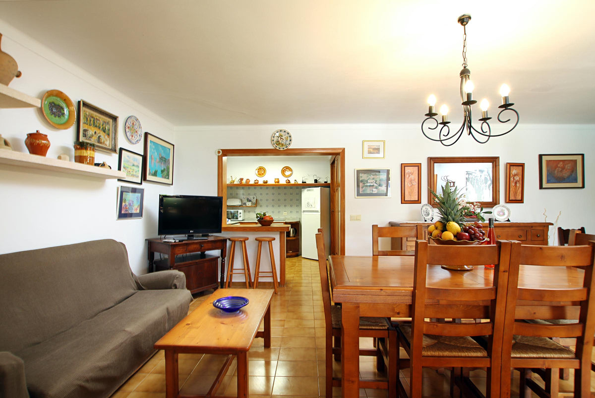 Essbereich der Villa Maravida bei Pollença, Mallorca