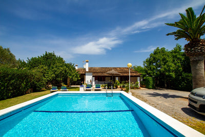 Pool der Villa Maravida bei Pollença, Mallorca