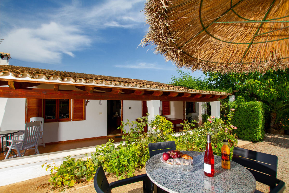 Terrasse der Villa Maravida bei Pollença, Mallorca