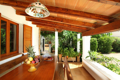 Terrasse der Villa Maravida bei Pollença, Mallorca