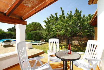 Terrasse der Villa Maravida bei Pollença, Mallorca