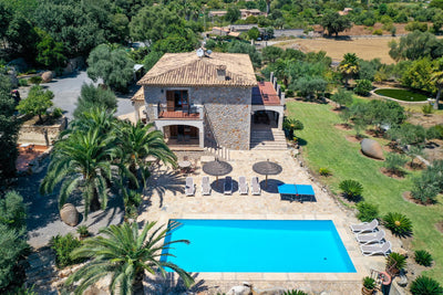 Pool der Villa Miraplomera bei Pollença, Mallorca