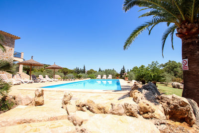 Pool der Villa Miraplomera bei Pollença, Mallorca