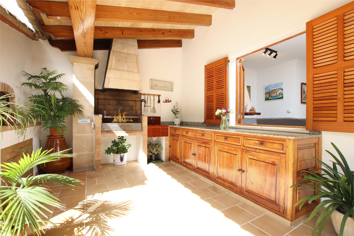 Grillbereich der Villa Natura bei Pollença, Mallorca