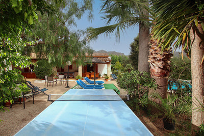 Terrasse der Villa Natura bei Pollença, Mallorca
