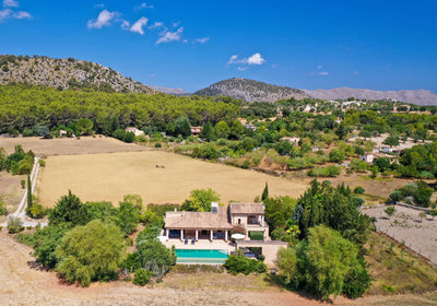 Pool der Villa Olas bei Pollença, Mallorca