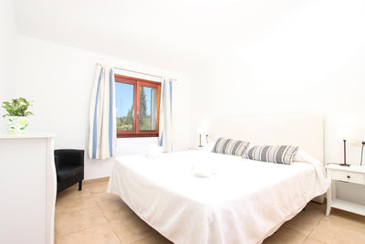 Schlafzimmer der Villa Olas bei Pollença, Mallorca