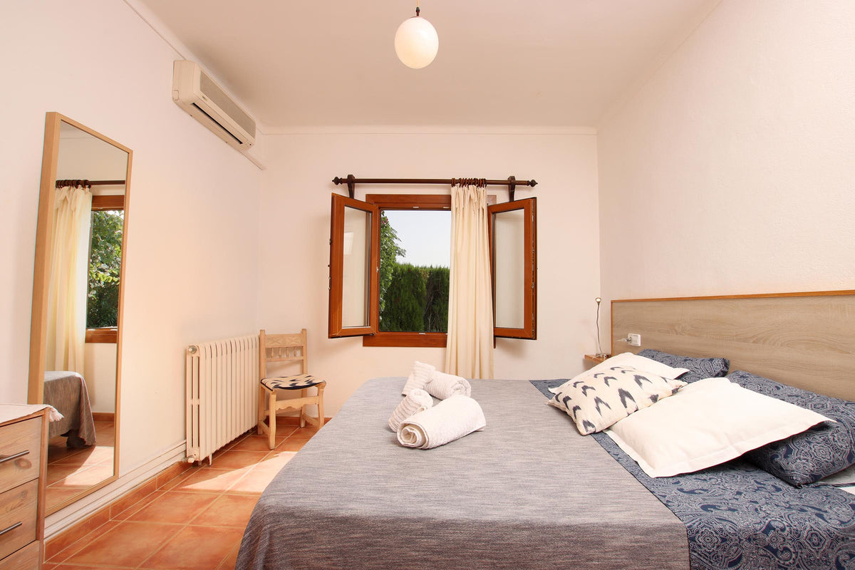 Schlafzimmer der Villa Provenza Petit bei Port de Pollença, Mallorca