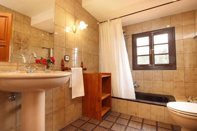 Badezimmer der Villa Sa Lluna bei Pollença, Mallorca