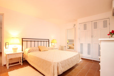 Schlafzimmer der Villa Sa Lluna bei Pollença, Mallorca